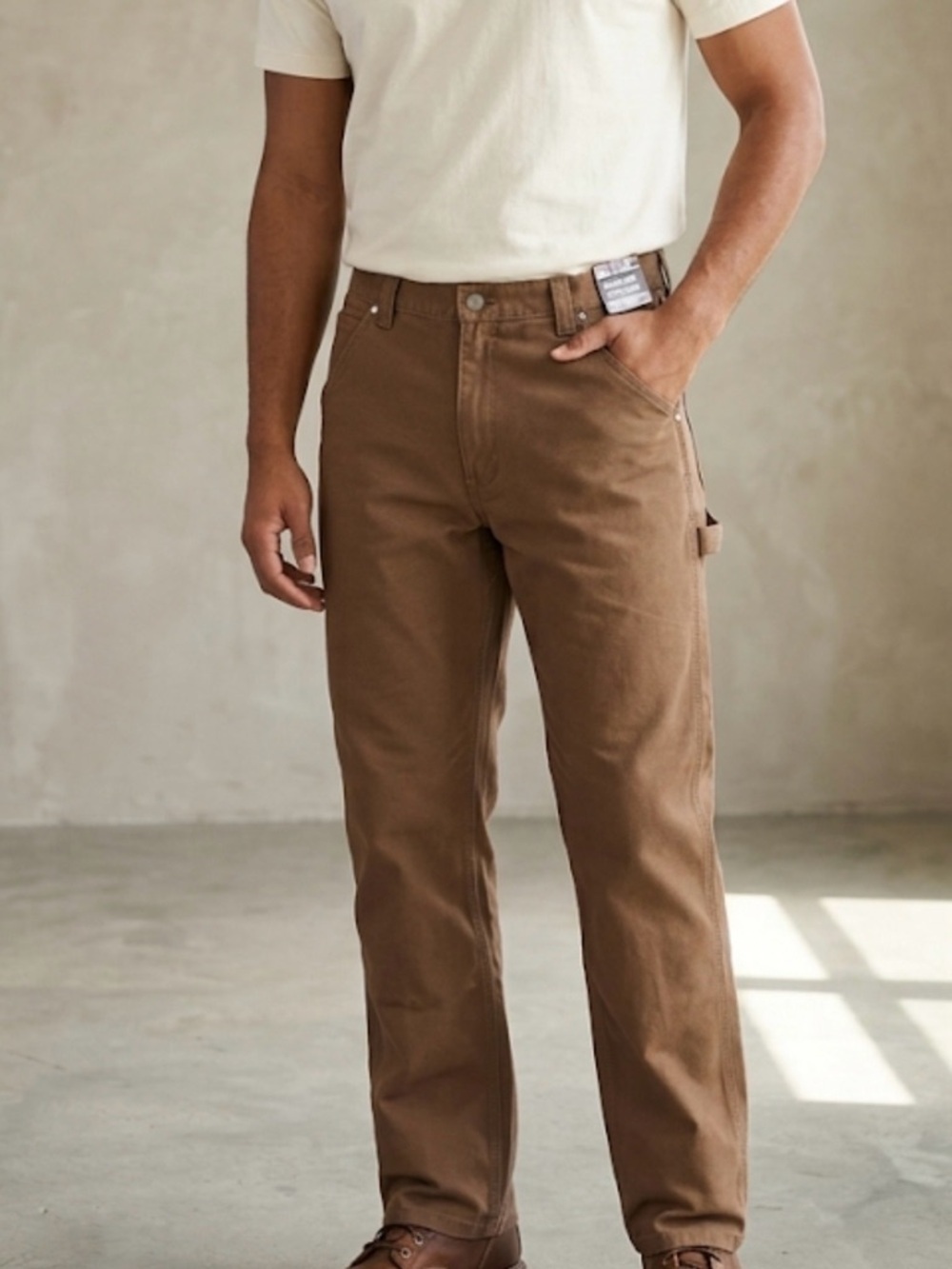 Relaxed Fit Men's Brown Jeans - Brand  DieHard size 42X32